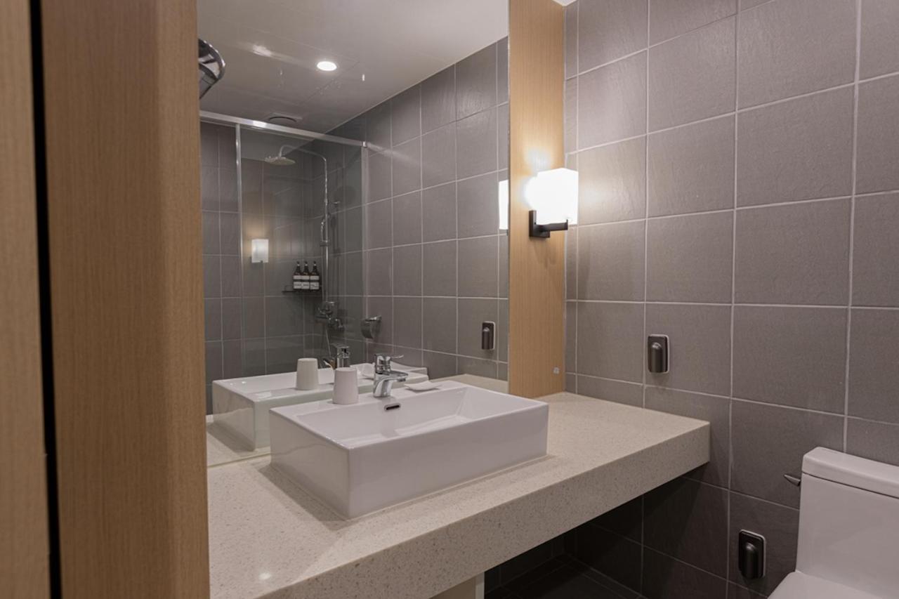 סאוגוויפו Hotel Zinc מראה חיצוני תמונה