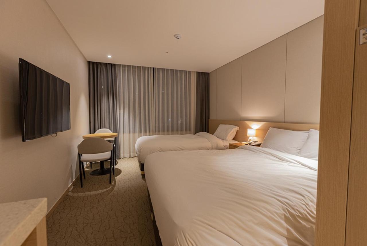 סאוגוויפו Hotel Zinc מראה חיצוני תמונה