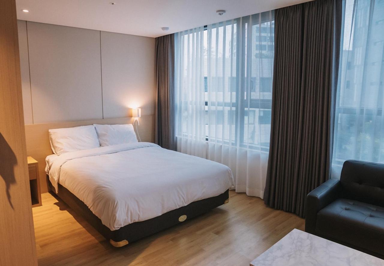 סאוגוויפו Hotel Zinc מראה חיצוני תמונה