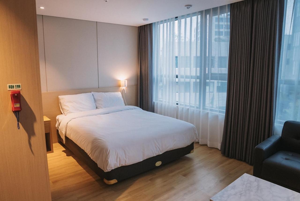 סאוגוויפו Hotel Zinc מראה חיצוני תמונה