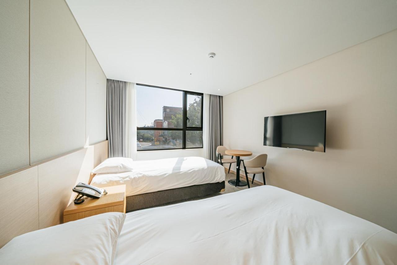 סאוגוויפו Hotel Zinc מראה חיצוני תמונה