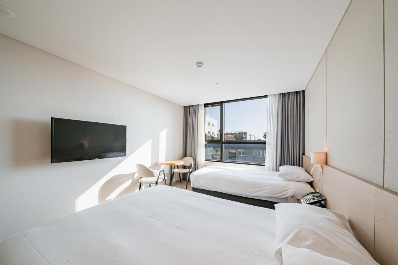 סאוגוויפו Hotel Zinc מראה חיצוני תמונה