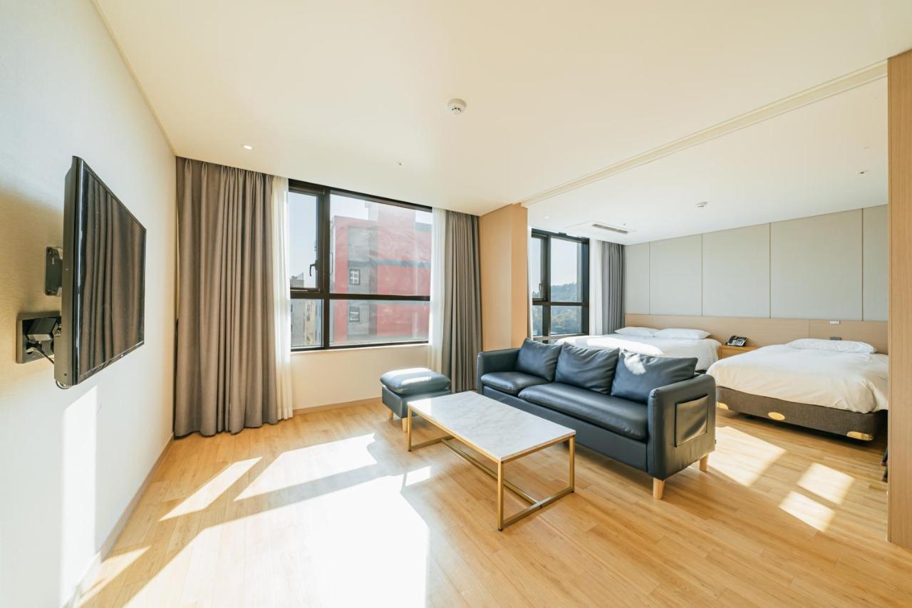 סאוגוויפו Hotel Zinc מראה חיצוני תמונה
